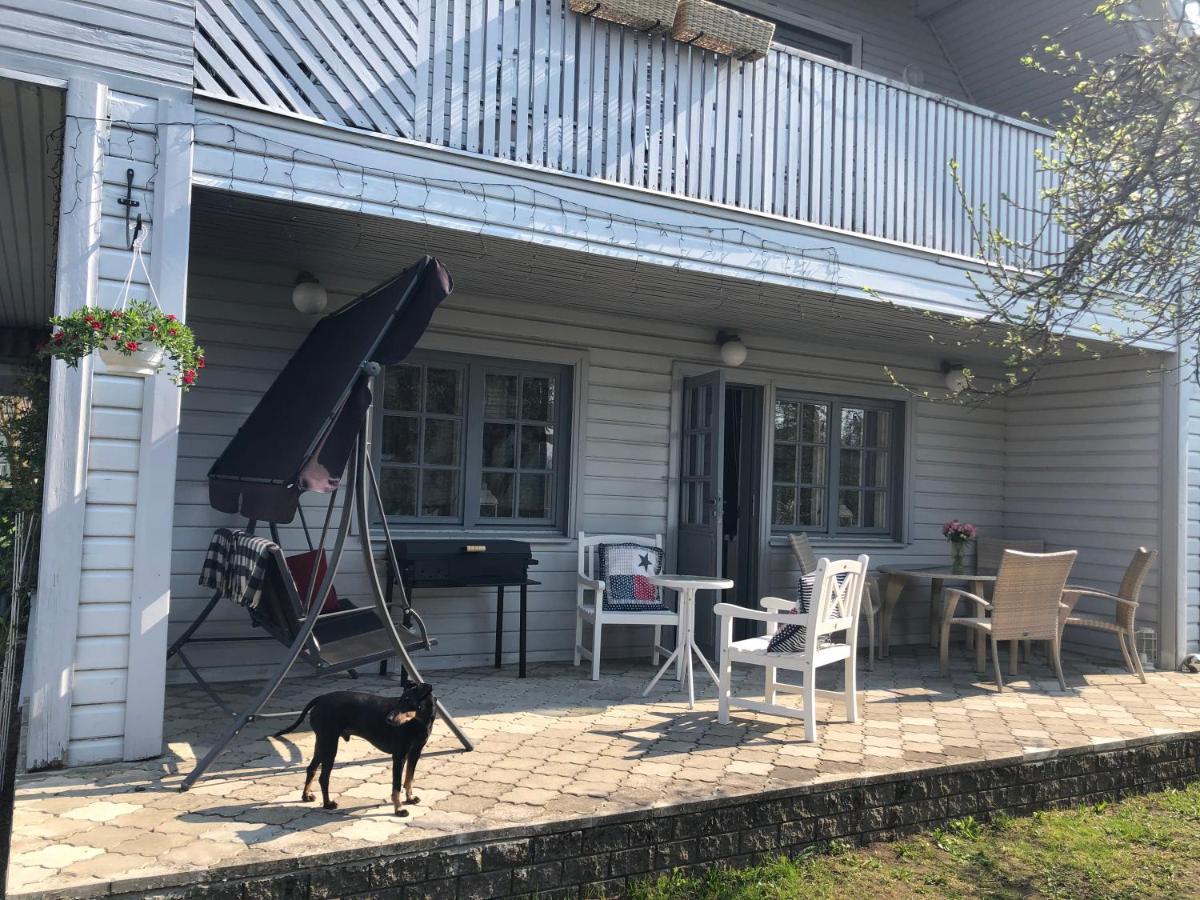 Manni Homestay Курессааре Екстер'єр фото
