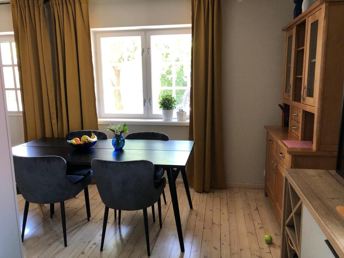 Manni Homestay Курессааре Екстер'єр фото